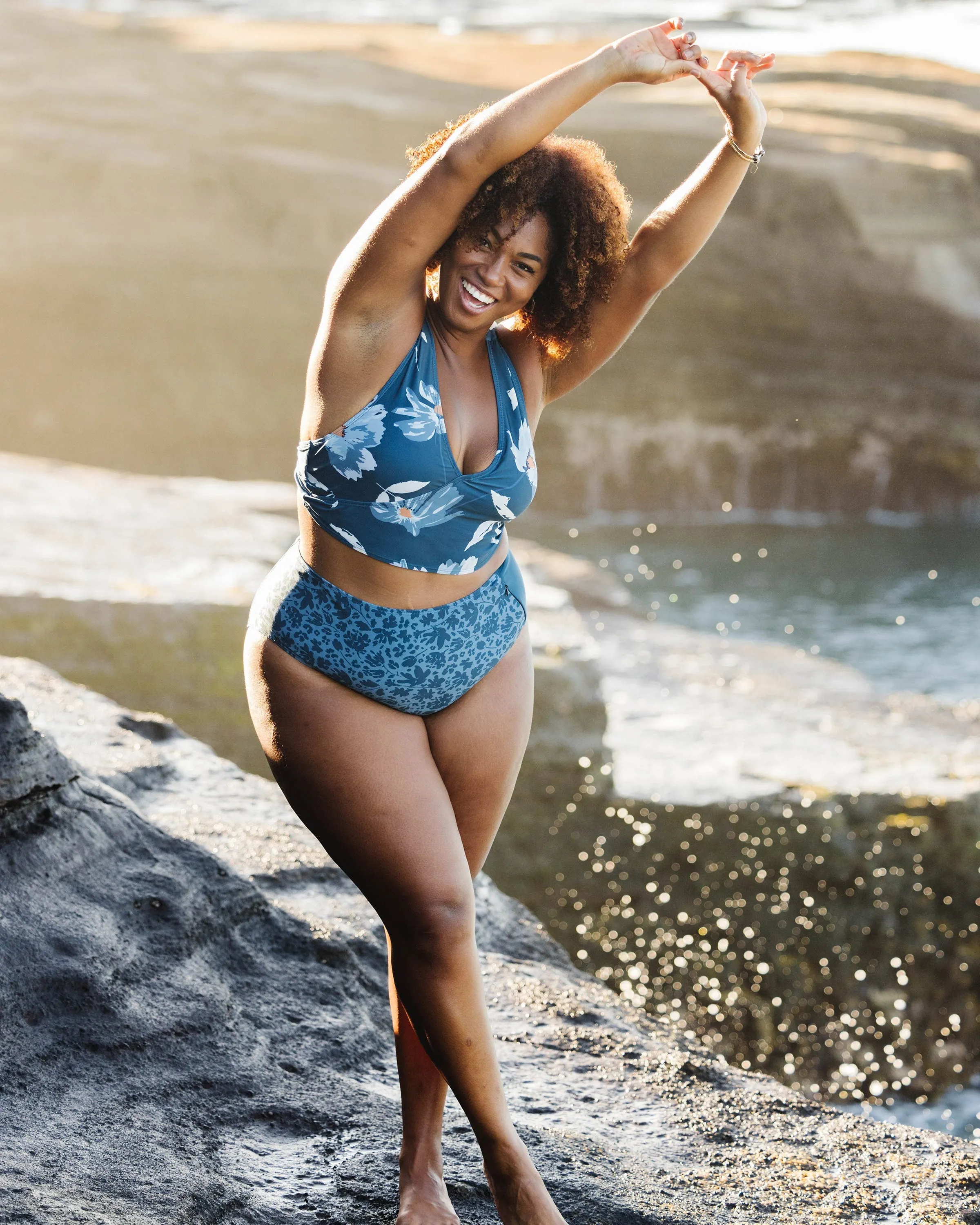 Okalani Zip Pocket Bottom