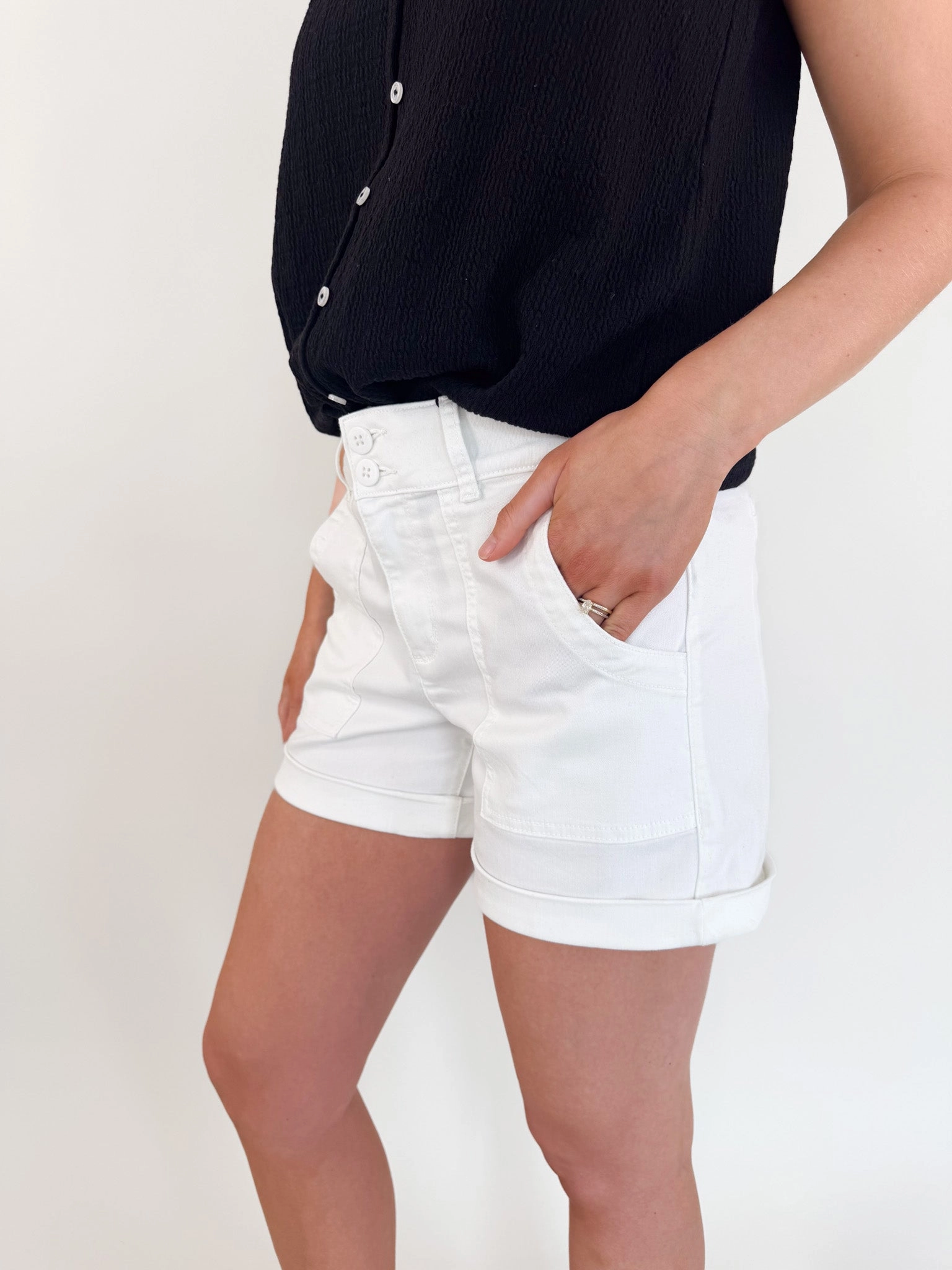 Renegade Bleached White Short