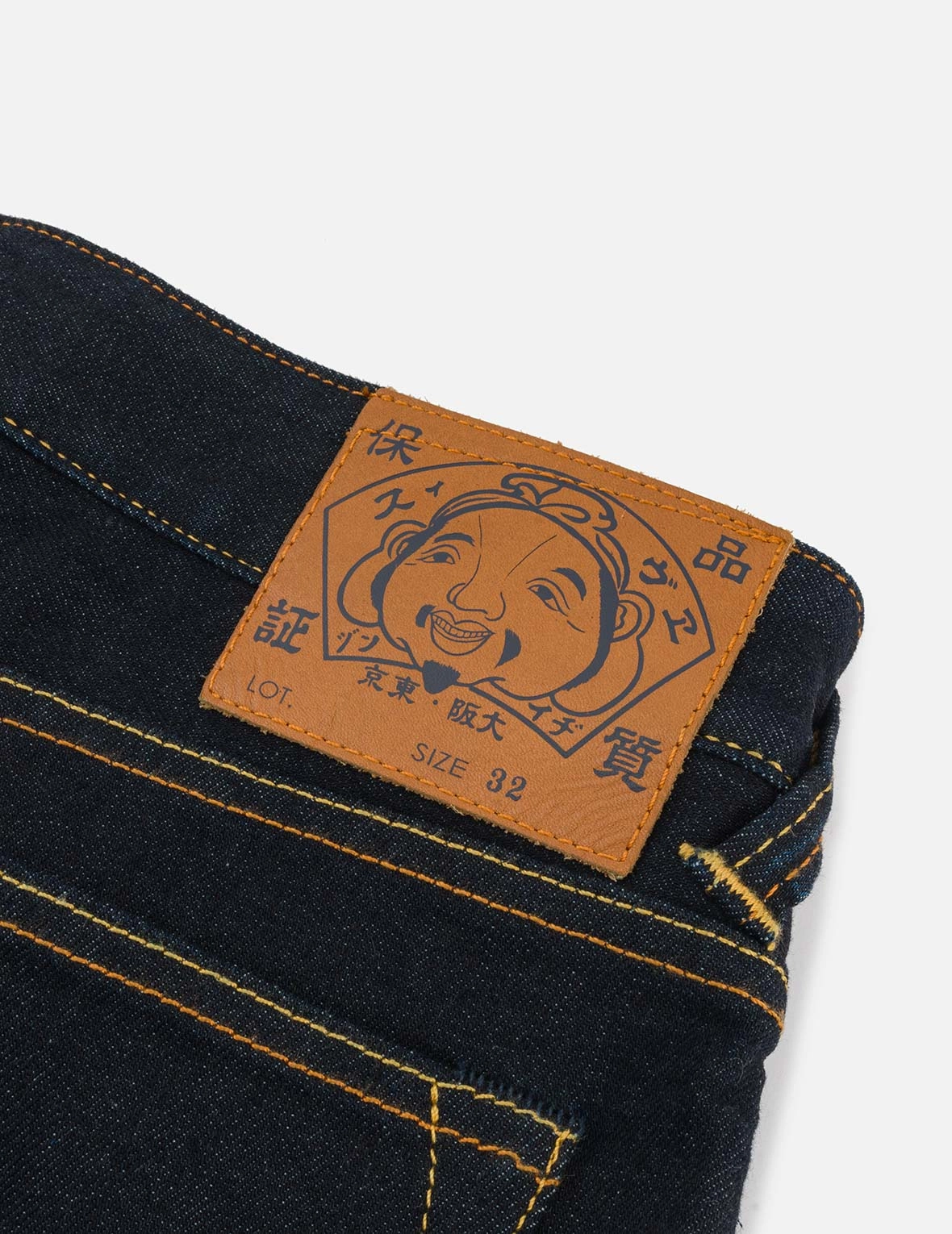 Seagull with Kamon Print Pockets Carrot Fit Jeans #2017