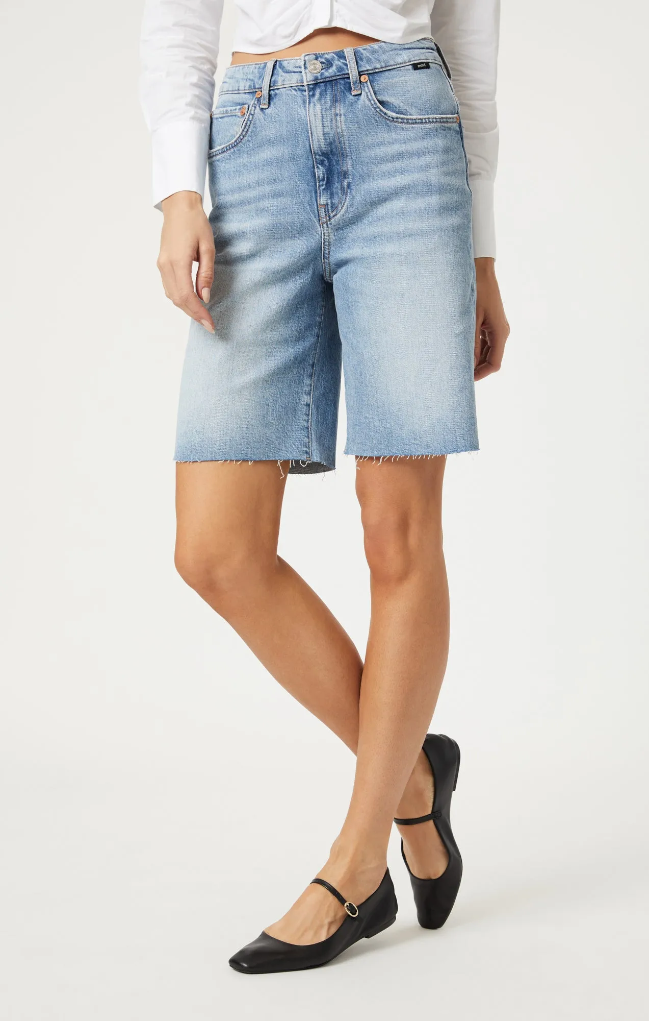 SELINA SHORTS IN LIGHT USED RECYCLED BLUE
