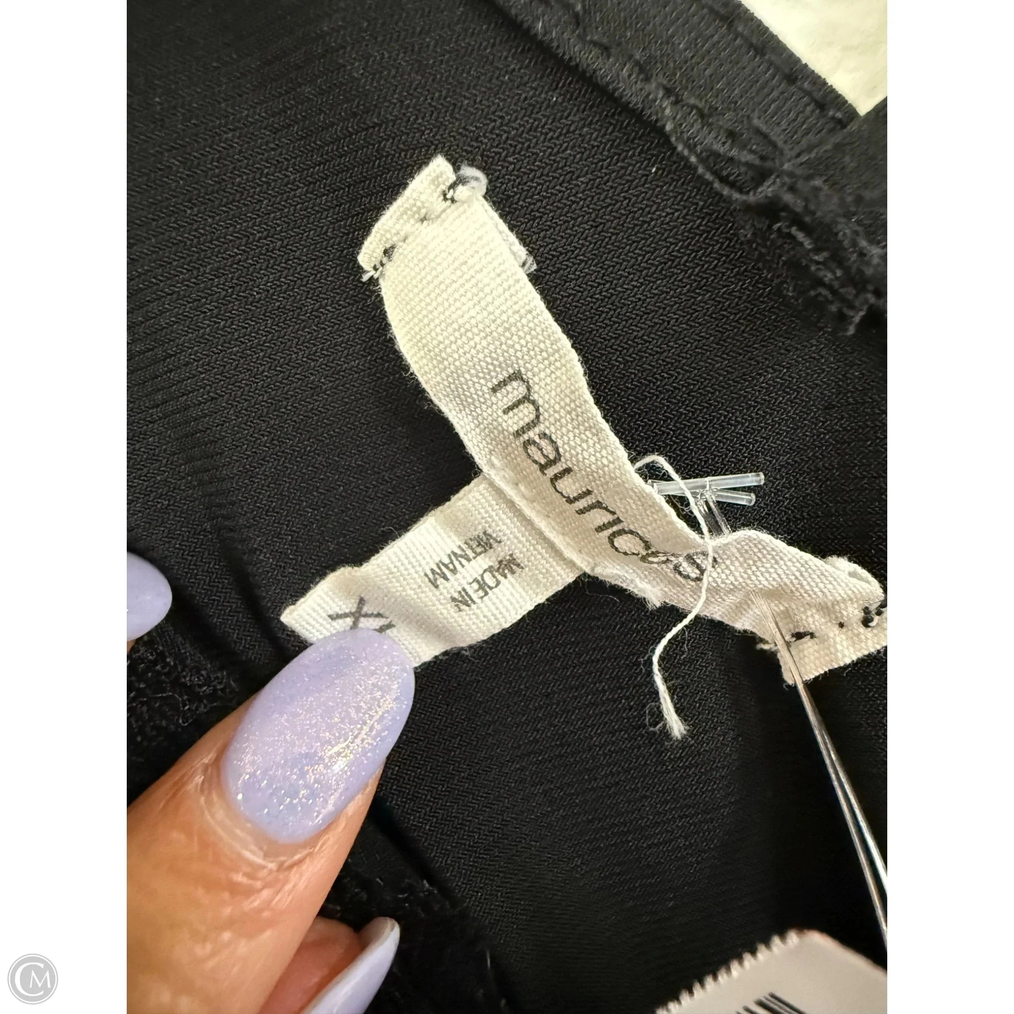 Top Short Sleeve By Maurices In Black, Size: Xl
