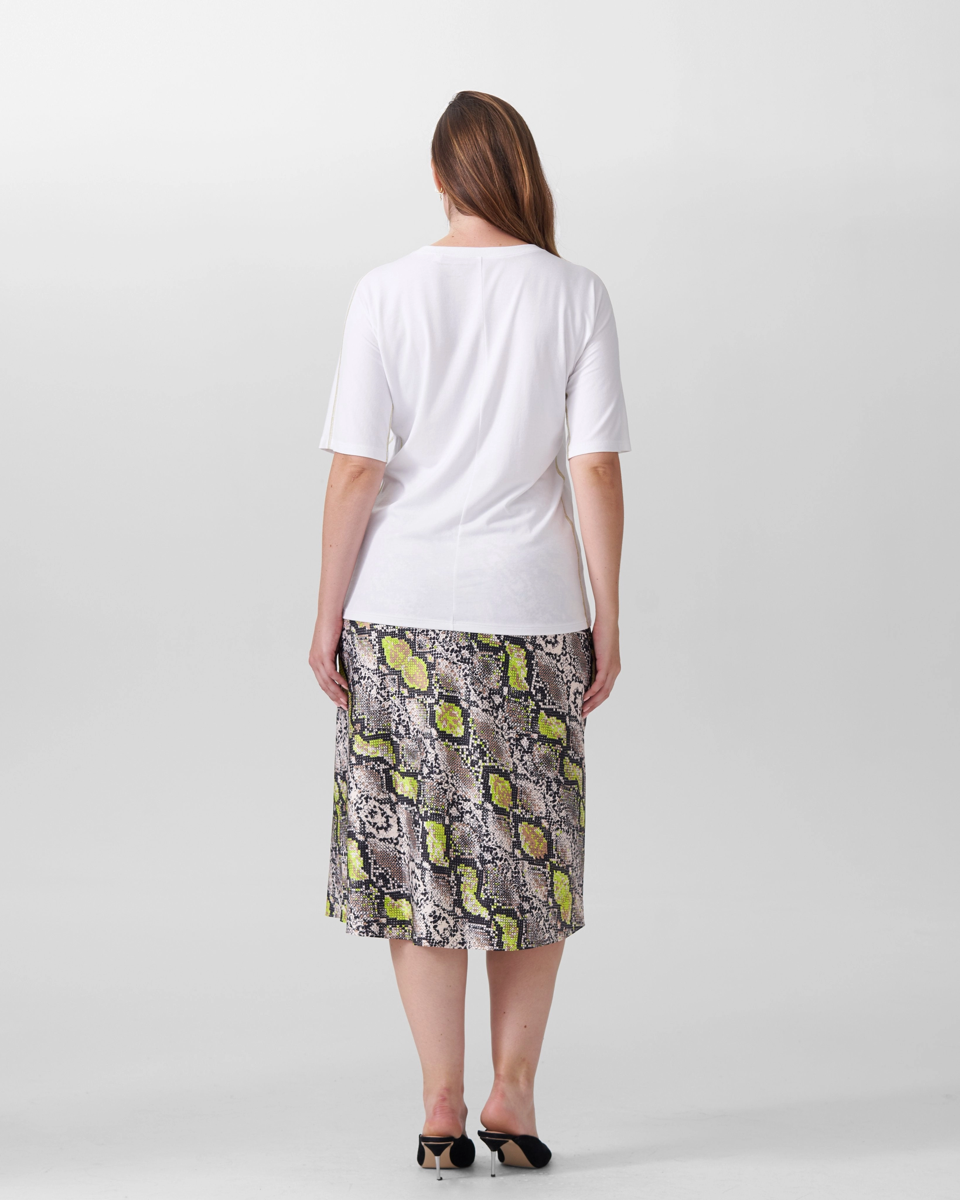 Venencia Short Sleeve Contrast Stitch Top - White
