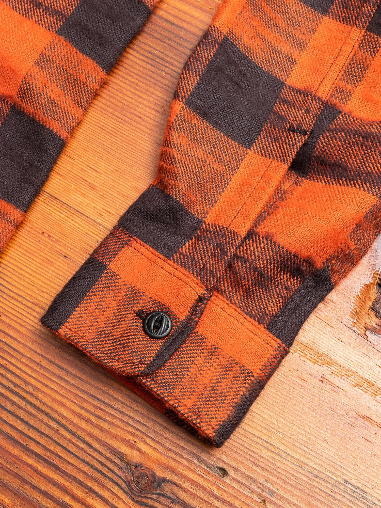 Walton Work Shirt in Rust Black