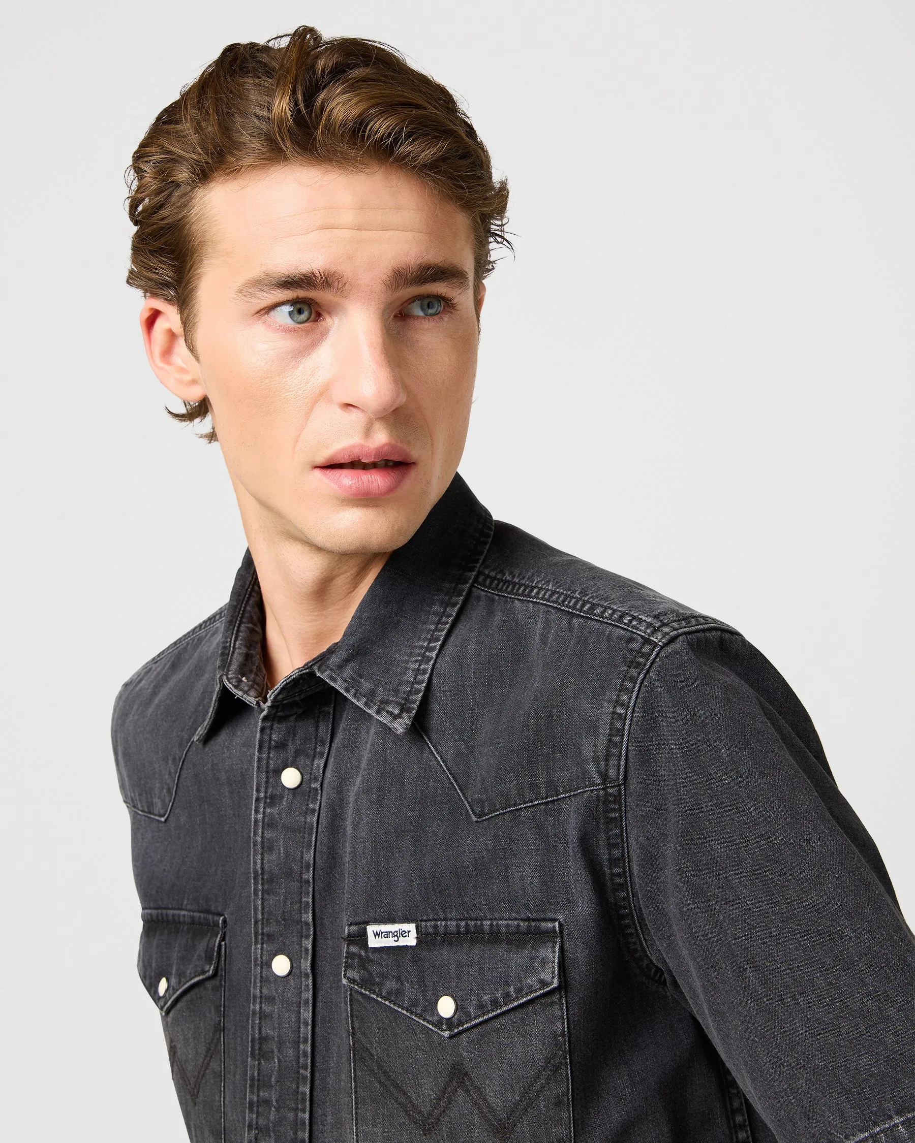 Wrangler S/S Western Denim Shirt - Enchanted Black