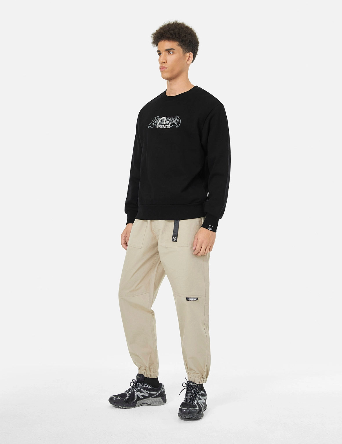 Yatagarasu Embrodiery Relax Fit Sweatshirt