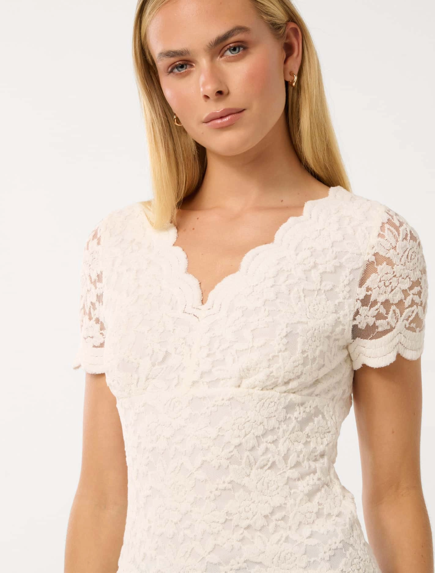 Yianna Lace V Neck Top