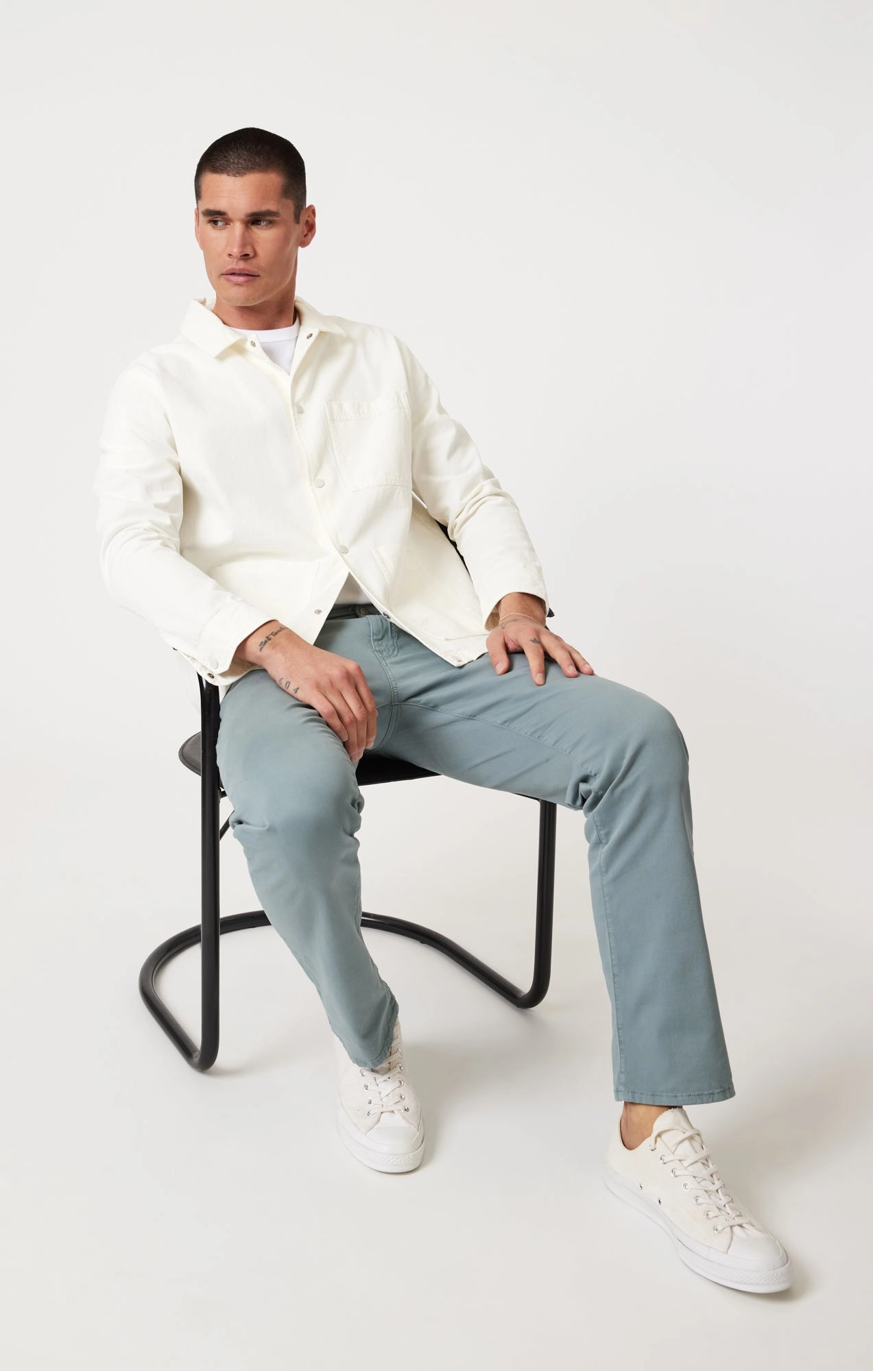 ZACH STRAIGHT LEG IN BLUE CASUAL TWILL